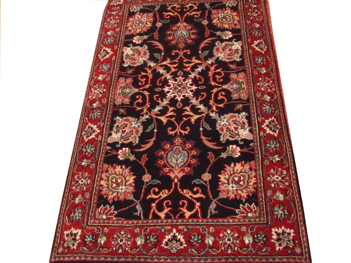 2X4 Traditional Hand Knotted Wool Area Rug - MR0680