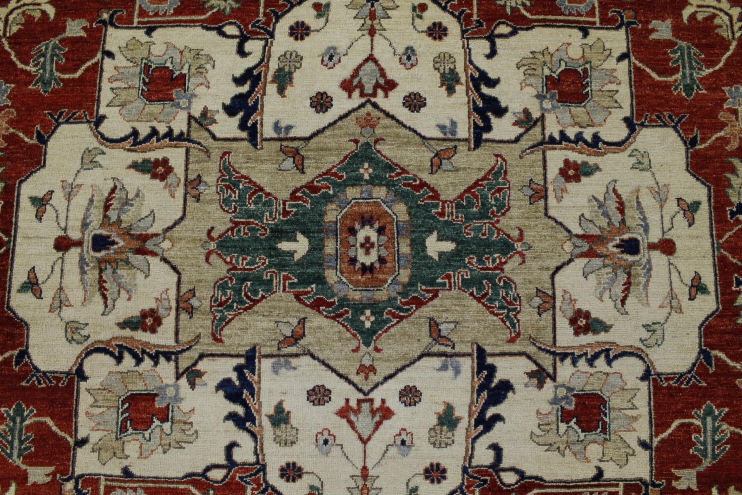 8x10 Peshawar Hand Knotted Wool Area Rug - MR022579