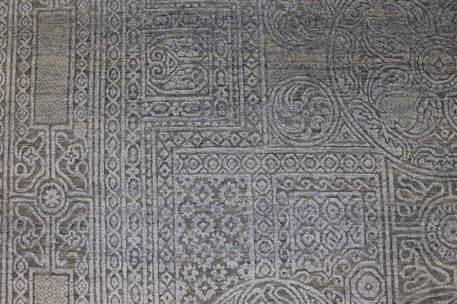 8x10 Transitional Hand Knotted Wool & Viscose Area Rug - MR022708