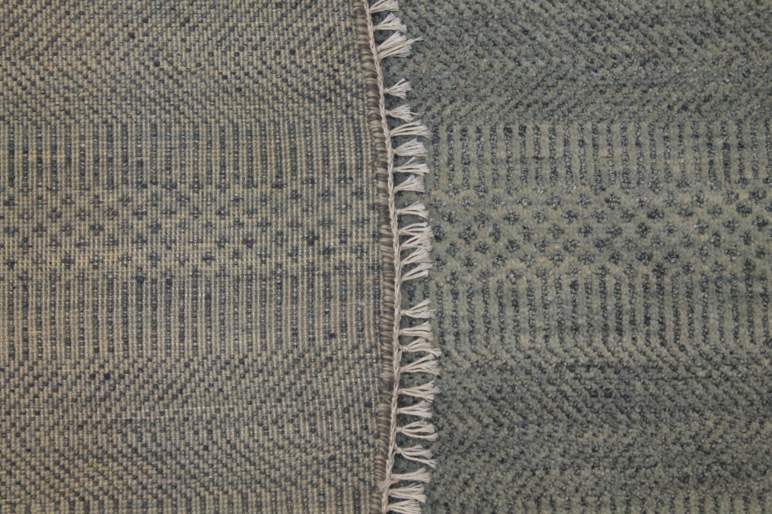 6 ft. - 7 ft. Round & Square Casual Hand Knotted Wool & Viscose Area Rug - MR024074