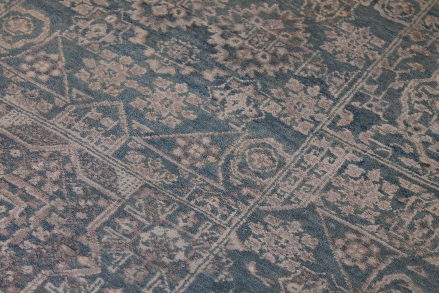 9x12  Hand Knotted Wool Area Rug - MR024257