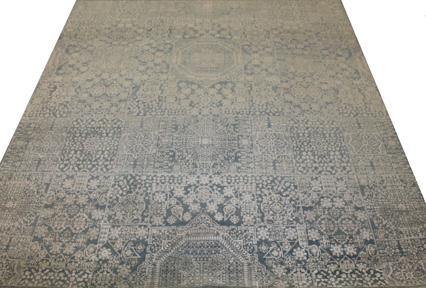 9x12  Hand Knotted Wool Area Rug - MR024257