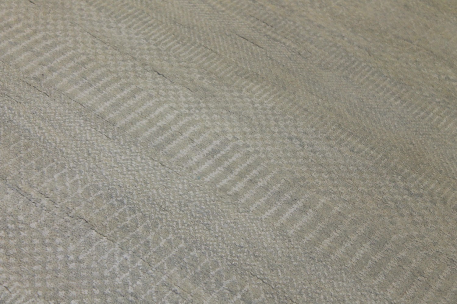 8 ft. Round & Square Casual Hand Knotted Wool & Viscose Area Rug - MR024926
