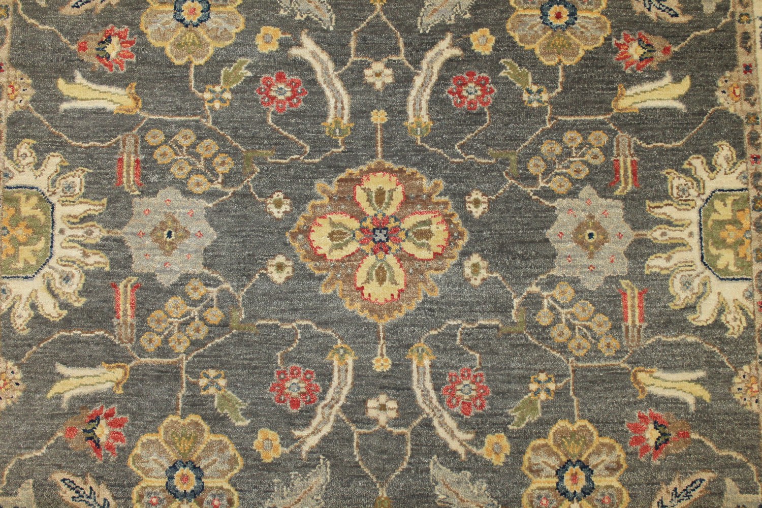 5x7/8 Traditional Hand Knotted Wool Area Rug - MR025051