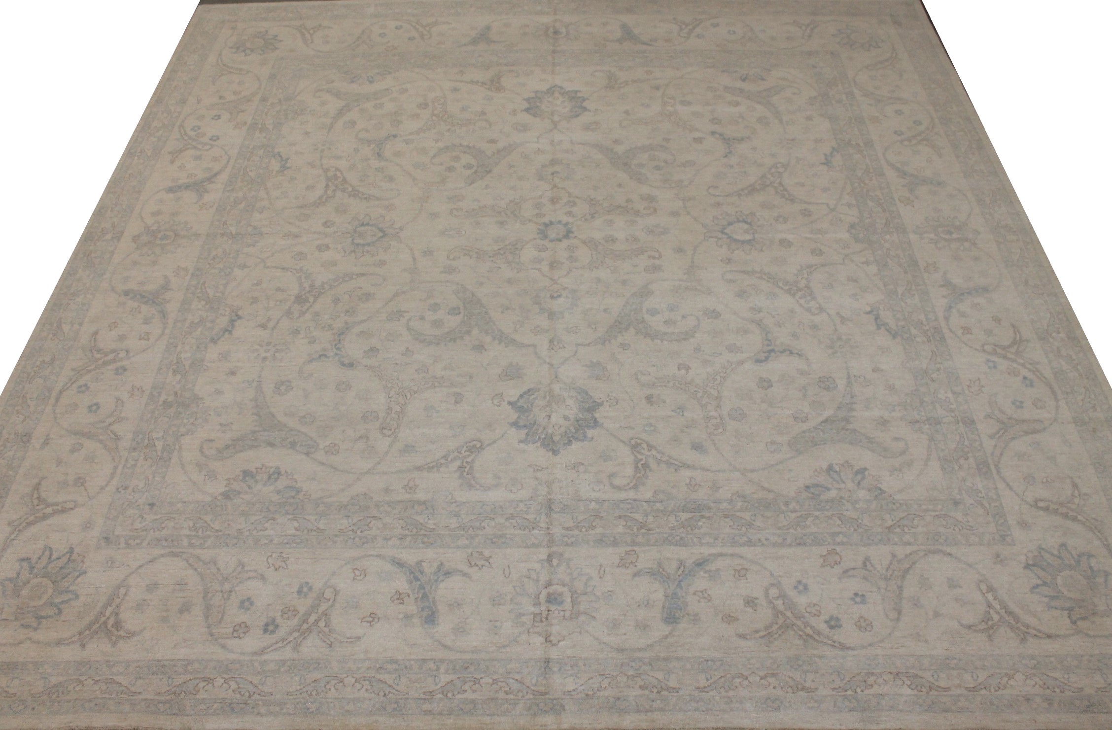 9 ft. & Over Round & Square Peshawar Hand Knotted  Area Rug - MR026723