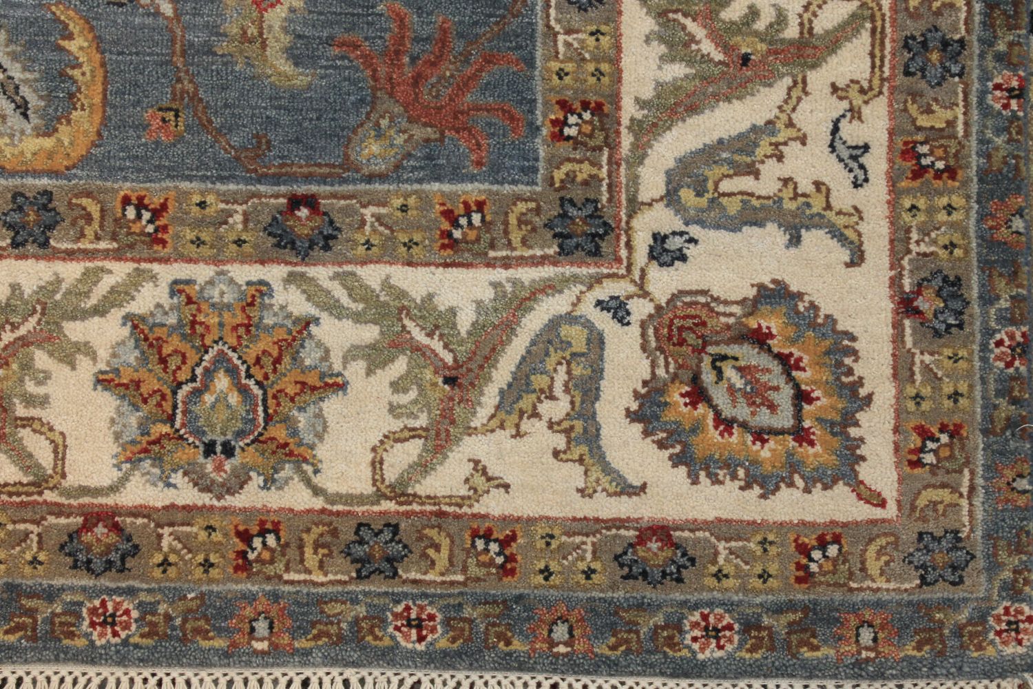 5x7/8 Traditional Hand Knotted Wool Area Rug - MR026821
