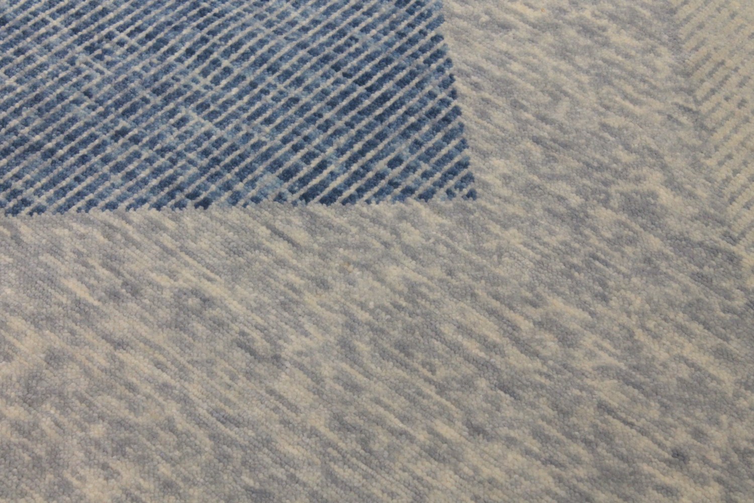 8x10 Modern Hand Knotted Wool Area Rug - MR027553