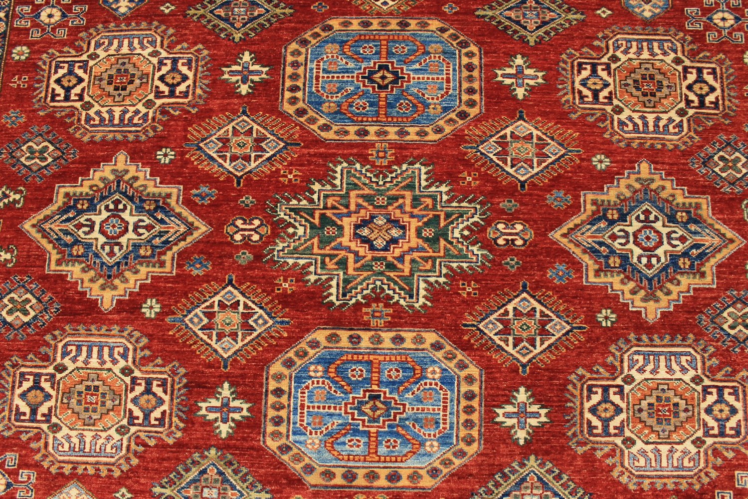 8x10 Kazak Hand Knotted Wool Area Rug - MR027819