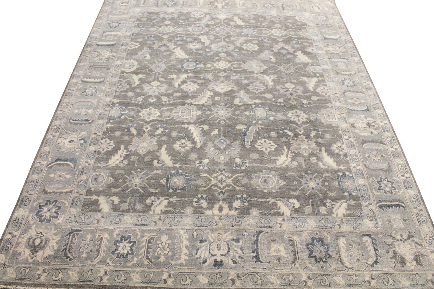 8x10  Hand Knotted Wool Area Rug - MR028500