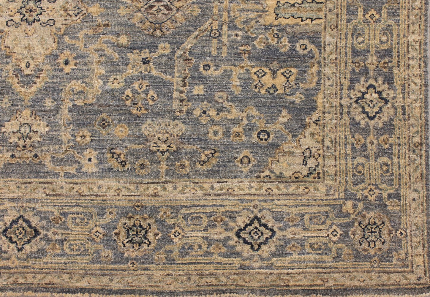 6x9 Traditional Hand Knotted Wool Area Rug - MR028617