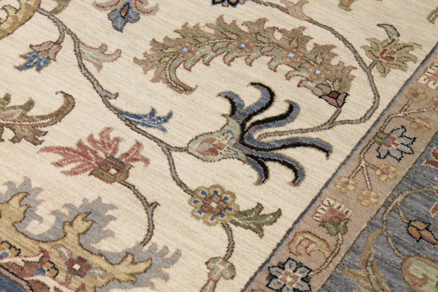 OVERSIZE Traditional Hand Knotted Wool Area Rug - MR029160