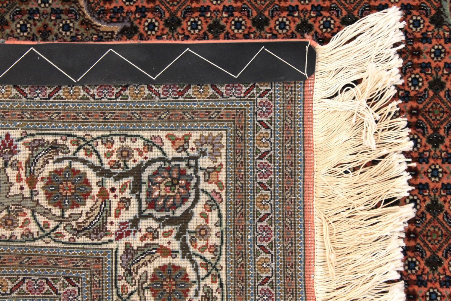 5x7/8 Traditional Hand Knotted Wool Area Rug - MR029177