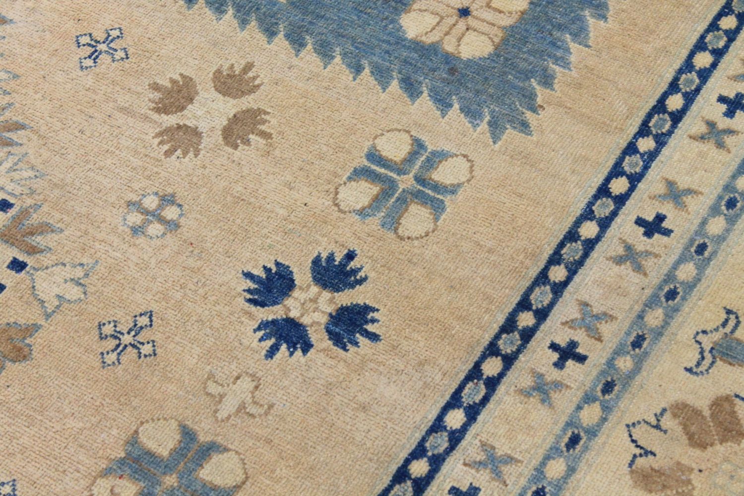 9x12 Kazak Hand Knotted Wool Area Rug - MR029734
