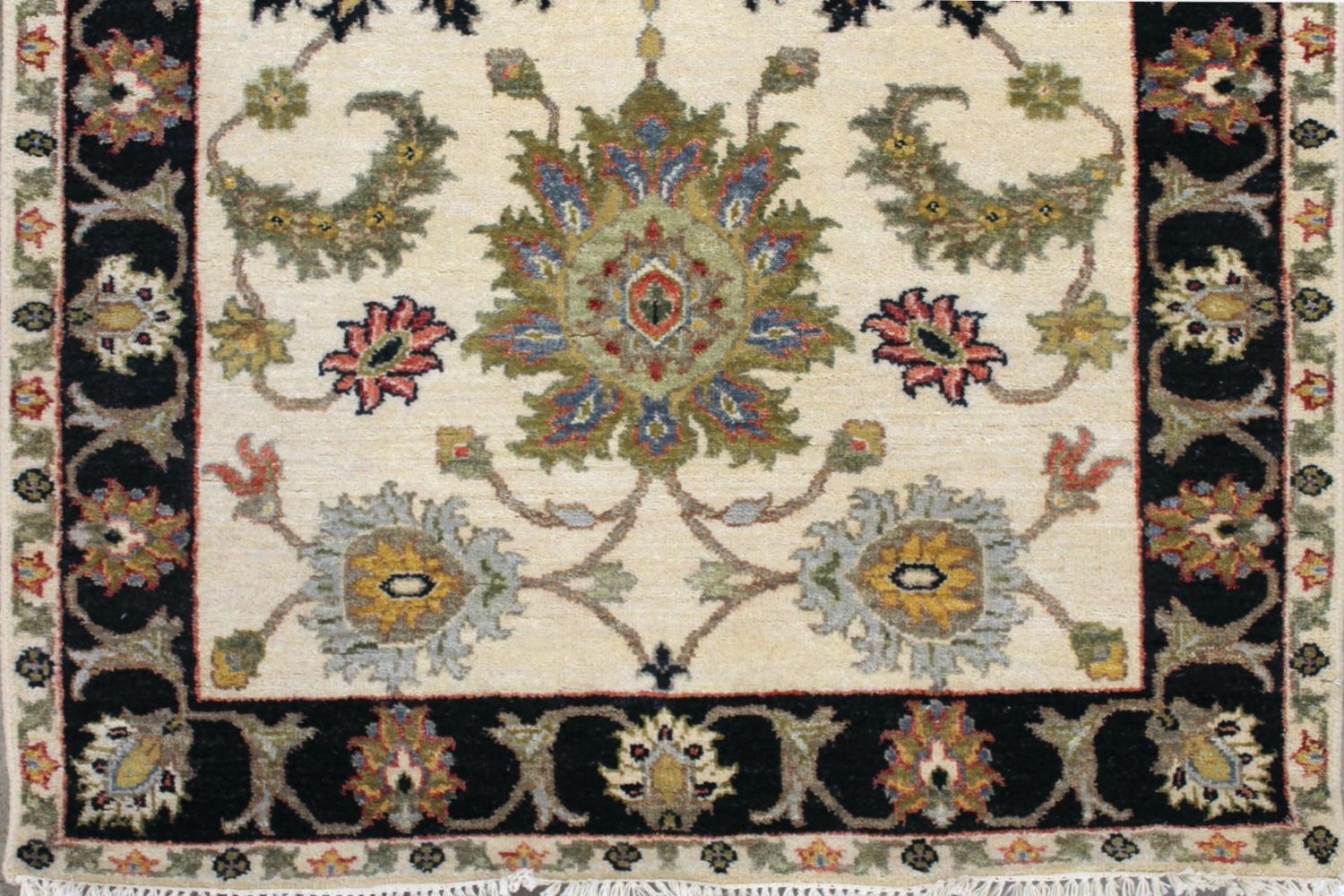 3x5 Traditional Hand Knotted Wool Area Rug - MR029788