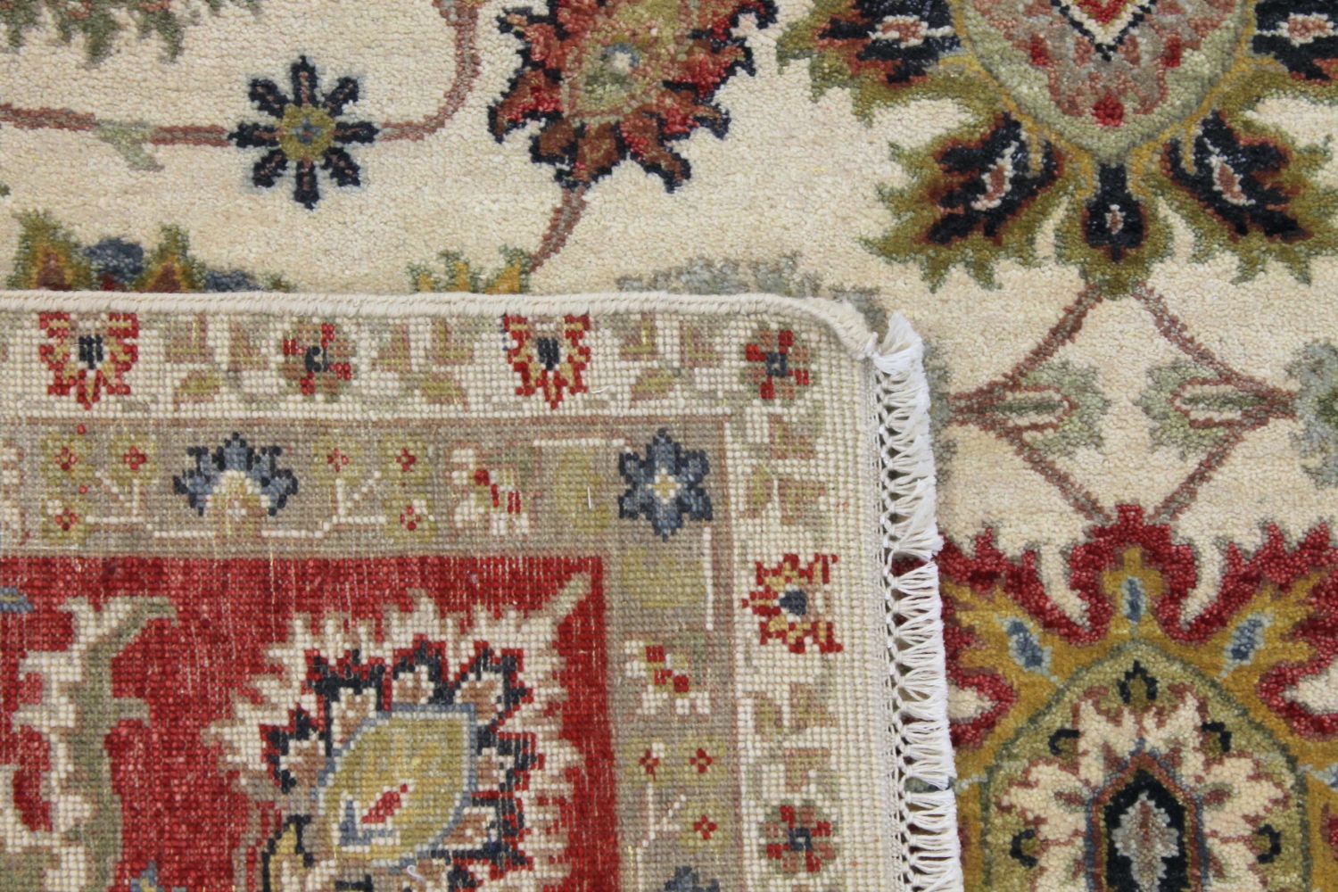5x7/8 Traditional Hand Knotted Wool Area Rug - MR030000