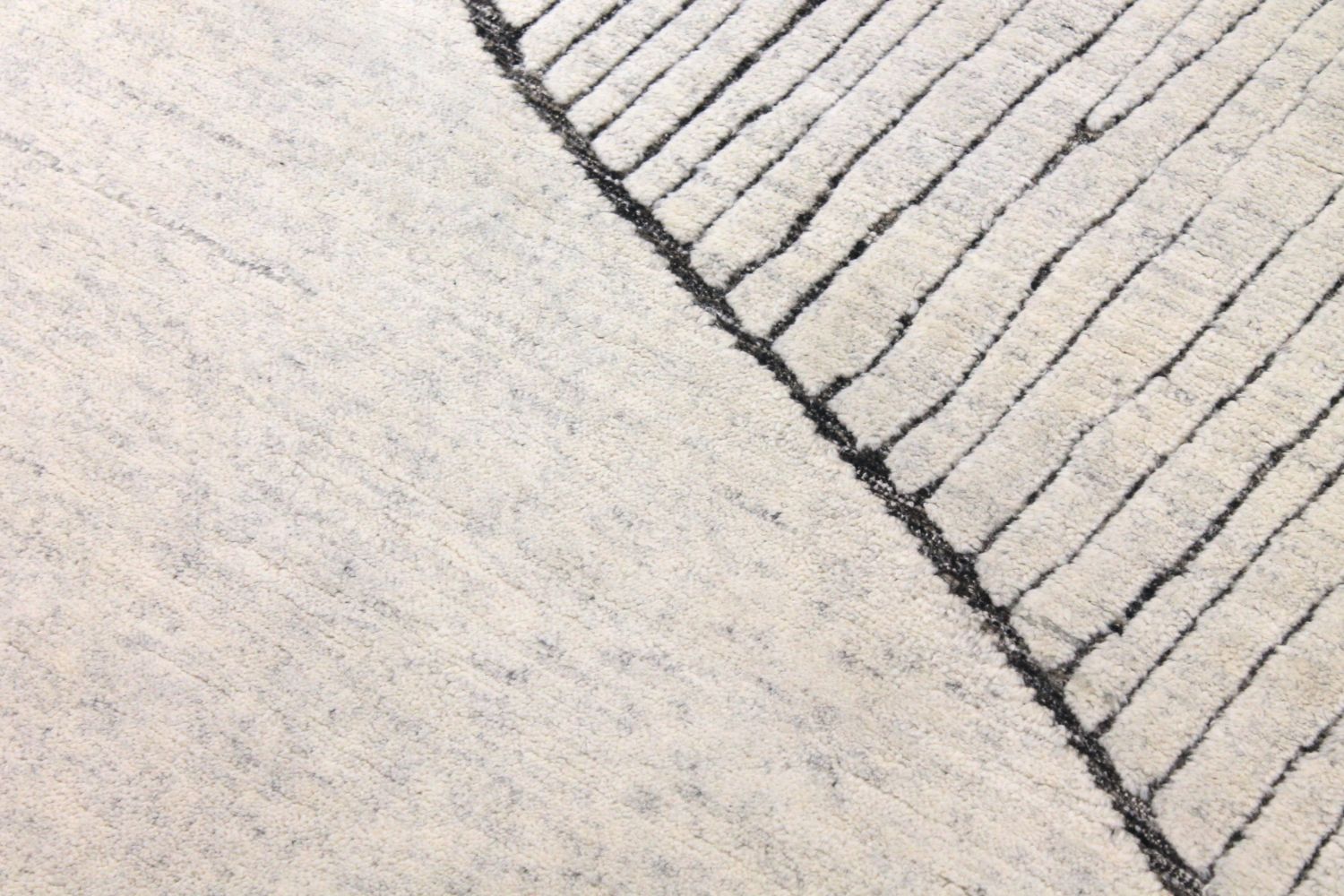 8x10 Casual Hand Knotted Wool Area Rug - MR030019