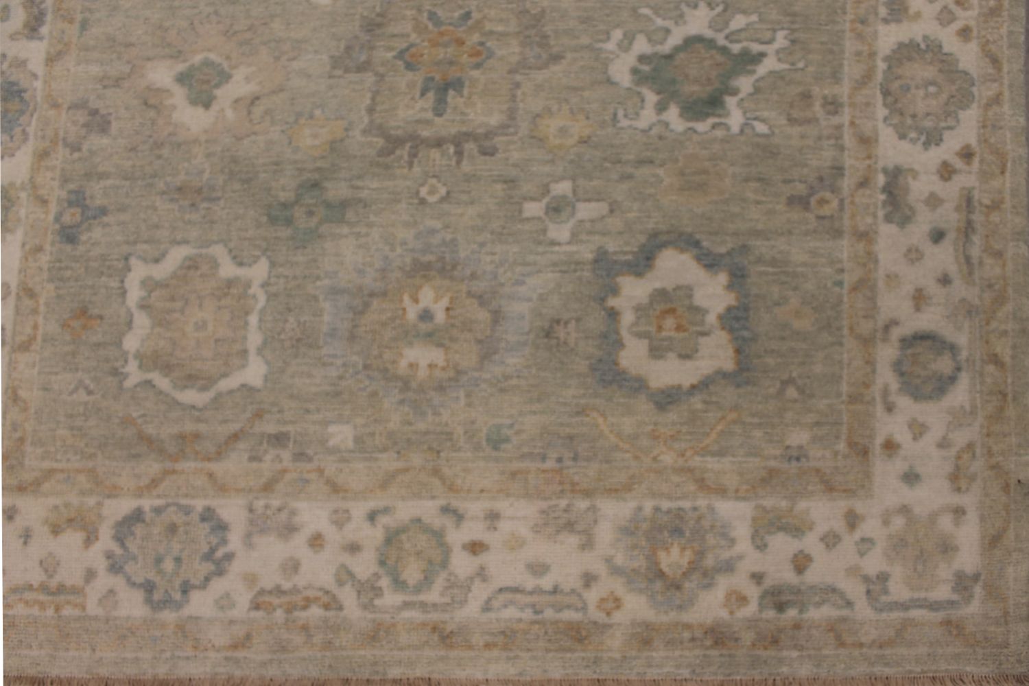 5x7/8 Casual Hand Knotted Wool Area Rug - MR030105