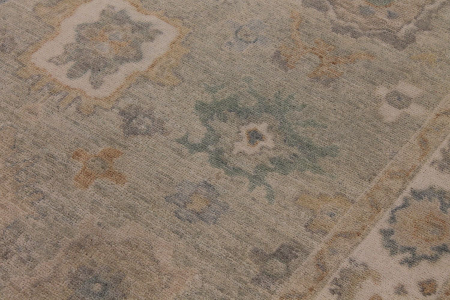 5x7/8 Casual Hand Knotted Wool Area Rug - MR030105