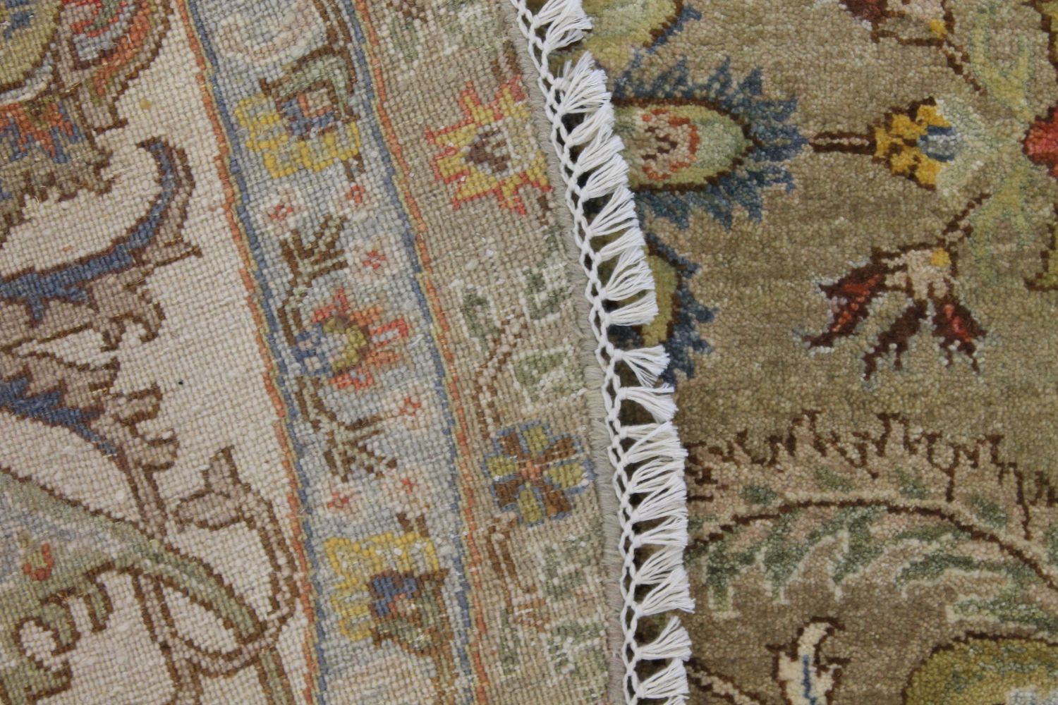 8 ft. Round & Square Traditional Hand Knotted Wool Area Rug - MR030249