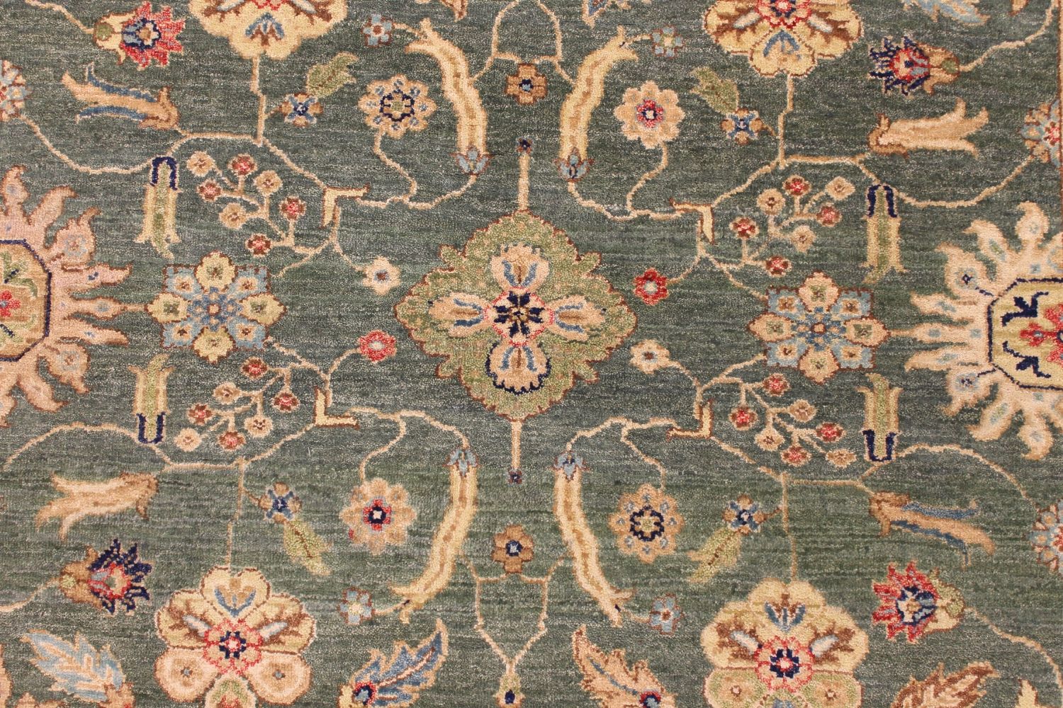 5x7/8 Traditional Hand Knotted Wool Area Rug - MR030261