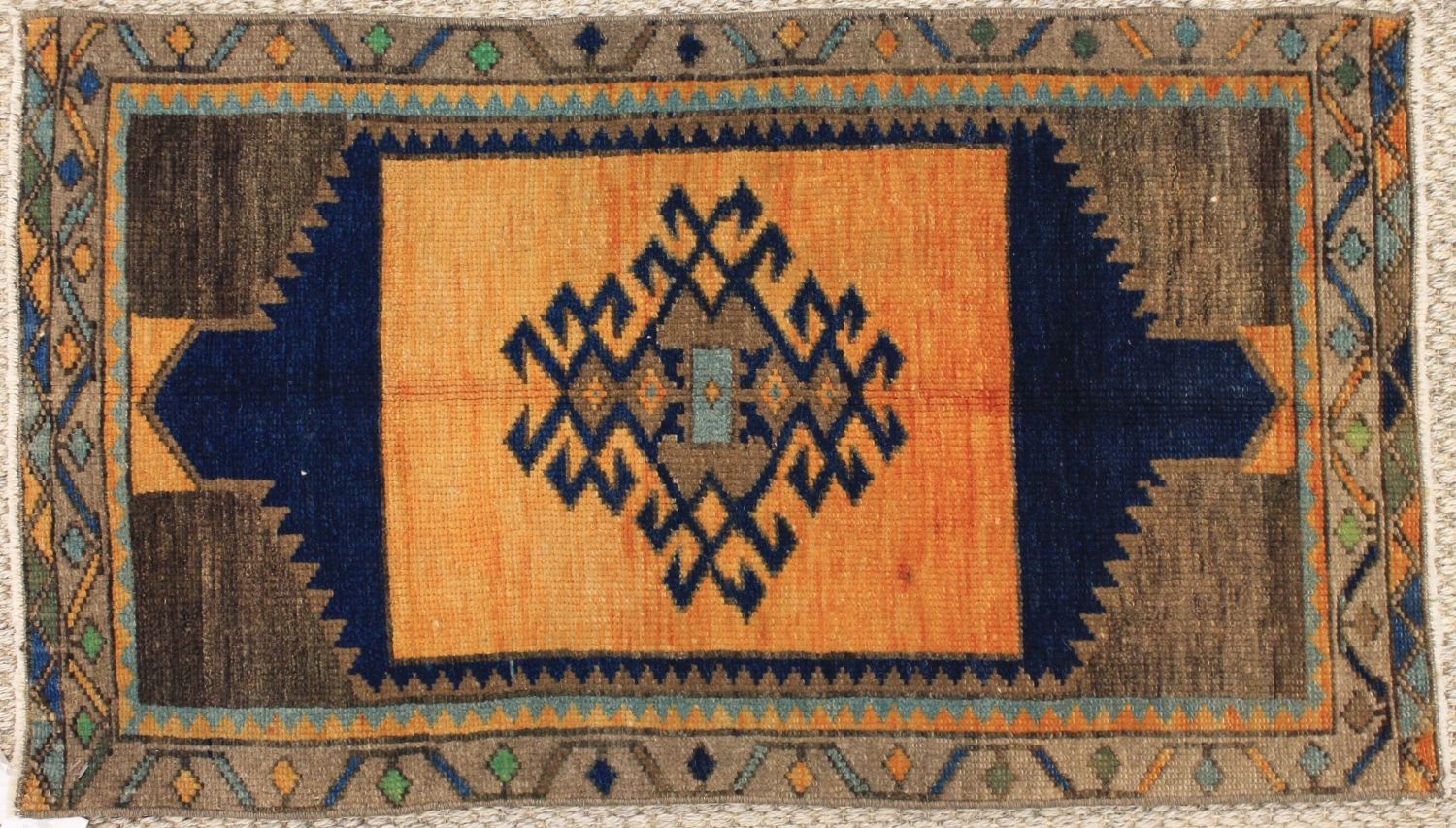 2X3 Anatolia Hand Knotted Wool Area Rug - MR030332