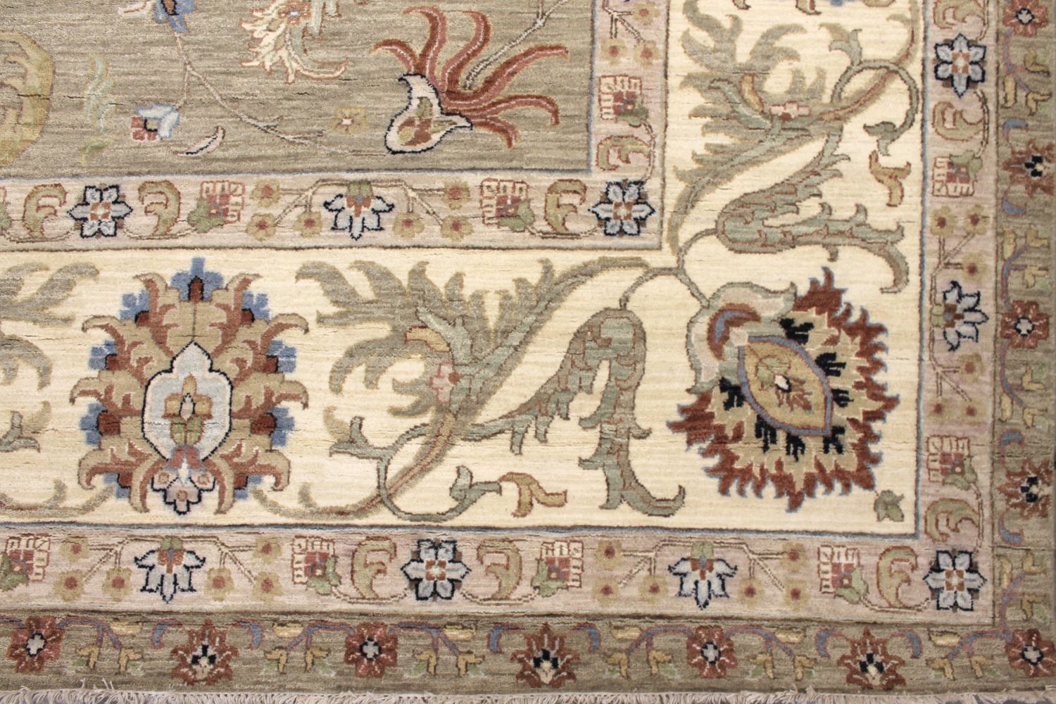 OVERSIZE Traditional Hand Knotted Wool Area Rug - MR030362