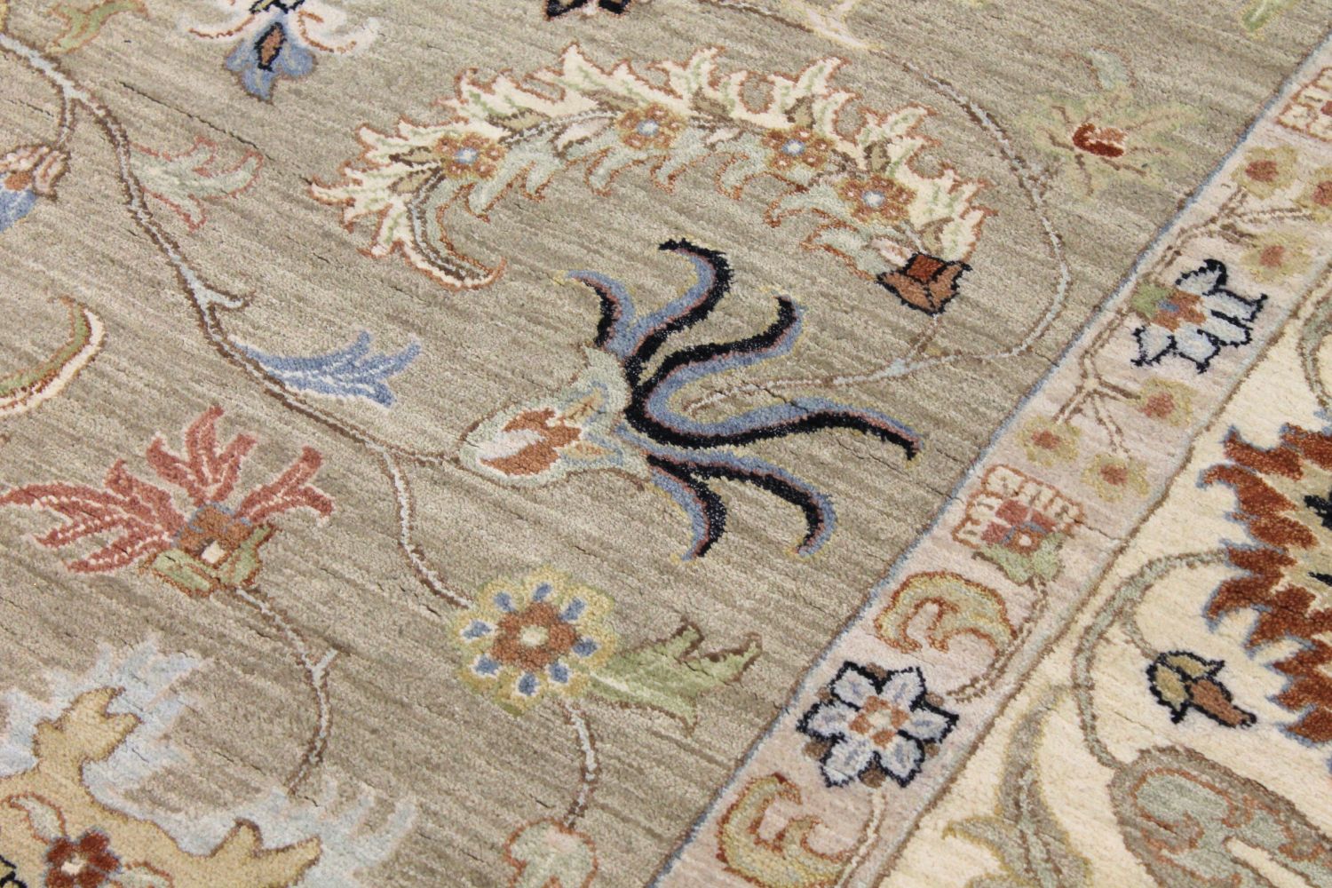 OVERSIZE Traditional Hand Knotted Wool Area Rug - MR030362