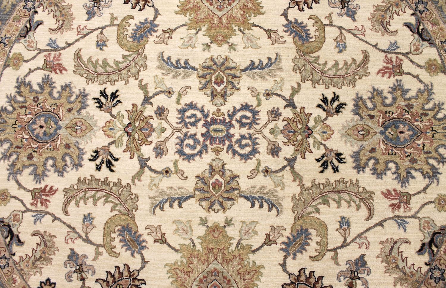 8 ft. Round & Square Traditional Hand Knotted Wool Area Rug - MR030364