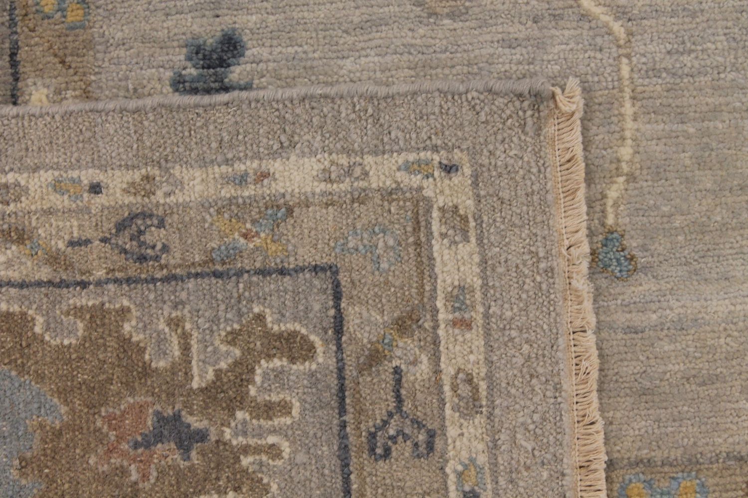 Oushak Hand Knotted Wool Area Rug - MR30392