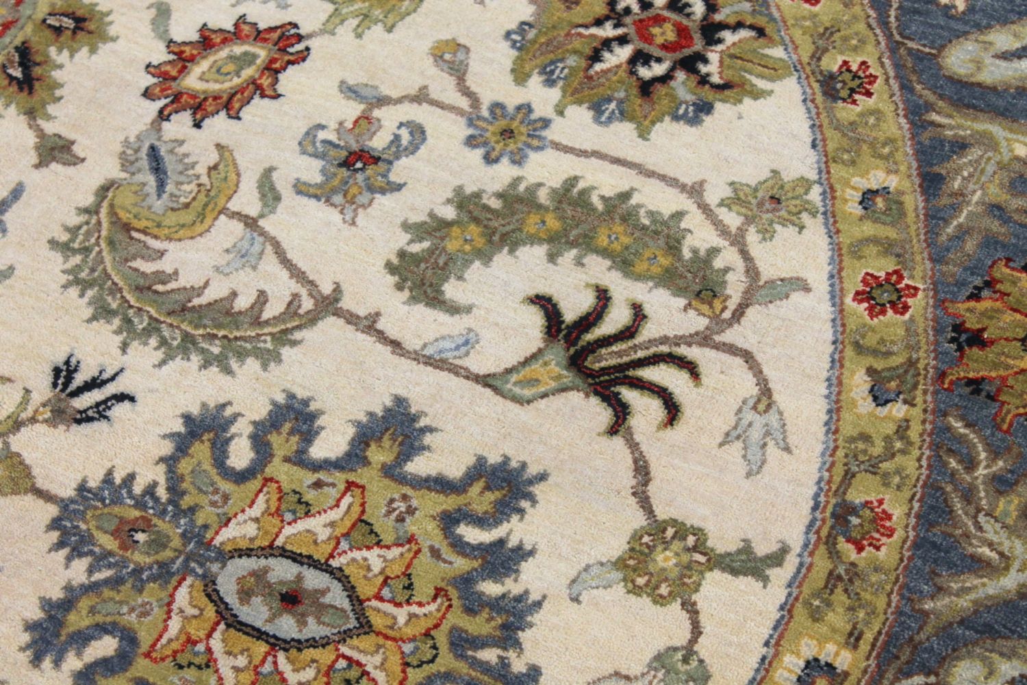 8 ft. Round & Square Traditional Hand Knotted Wool Area Rug - MR030576