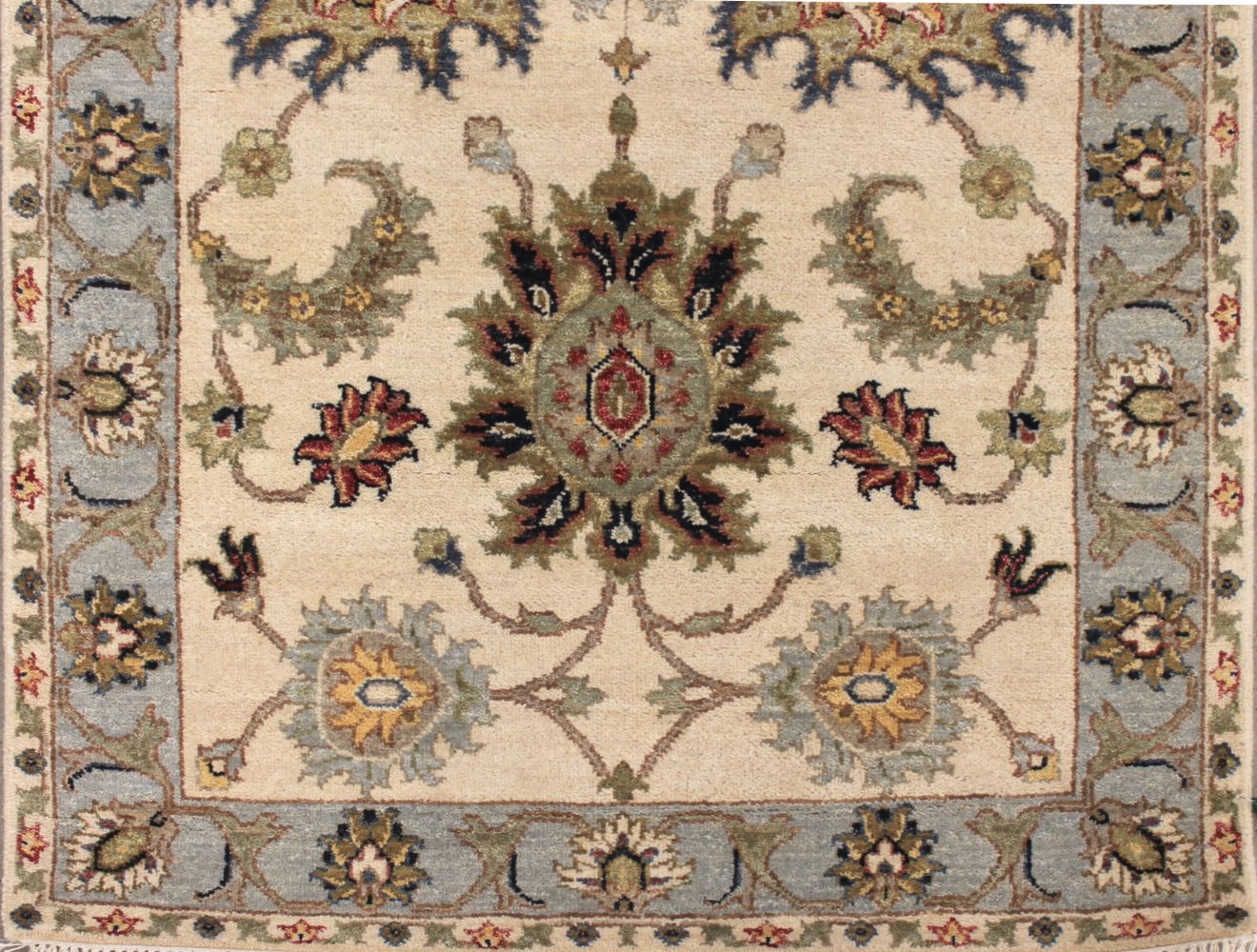 3x5 Traditional Hand Knotted Wool Area Rug - MR030595