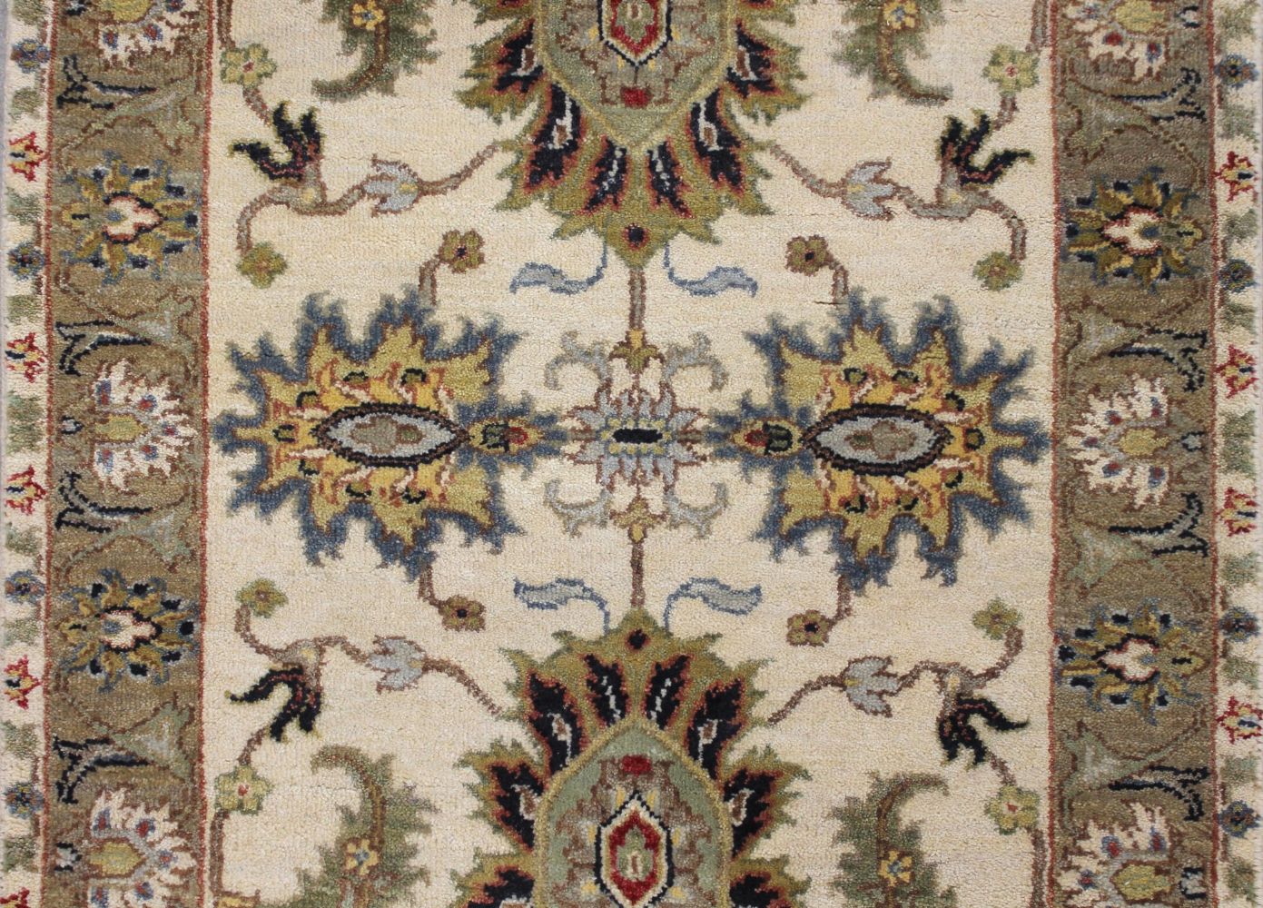8 ft. Runner Traditional Hand Knotted Wool Area Rug - MR030603