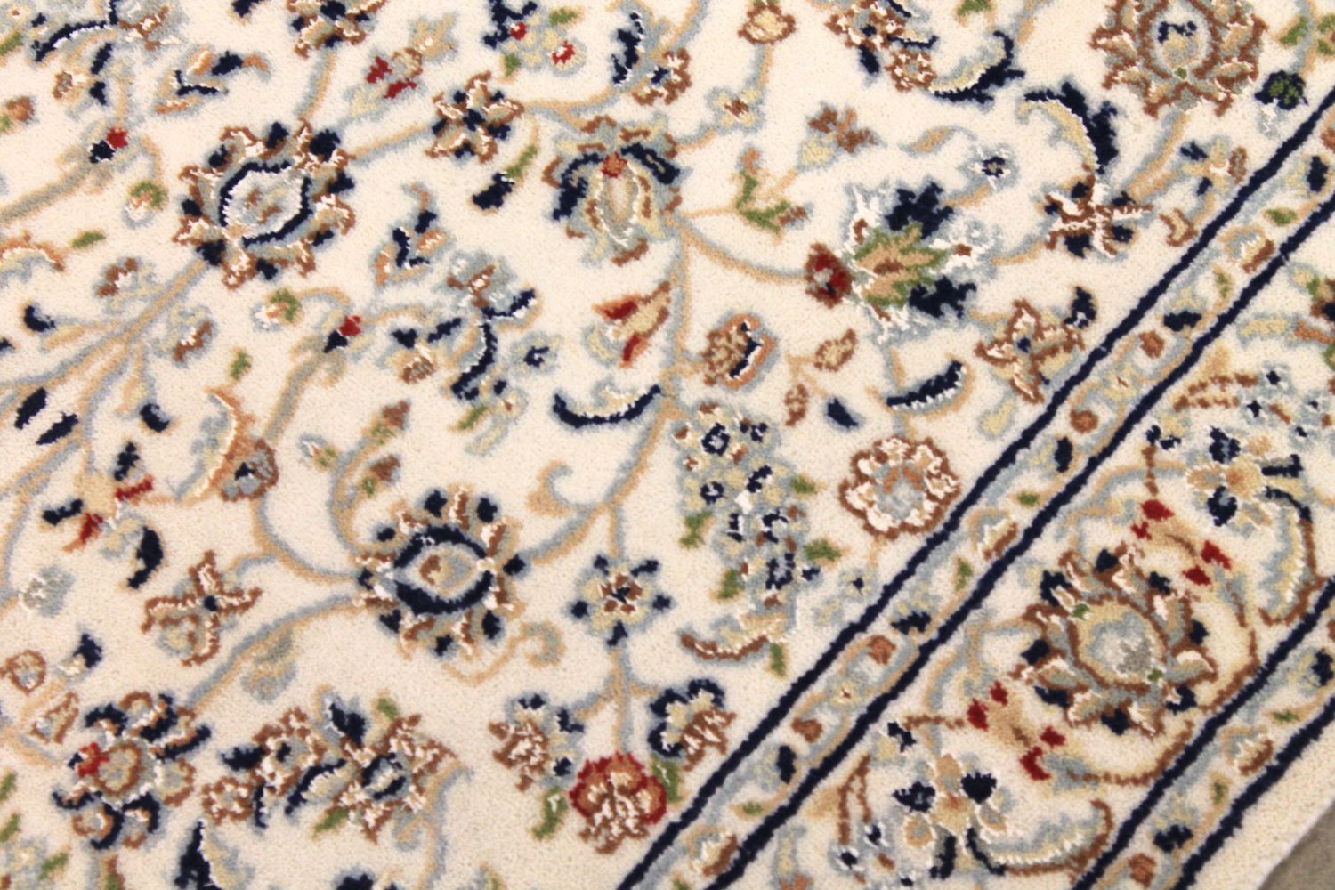 3x5 Traditional Hand Knotted Wool Area Rug - MR030639