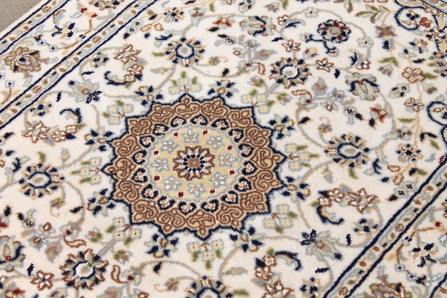 12 ft. Runner Traditional Hand Knotted Wool Area Rug - MR030641