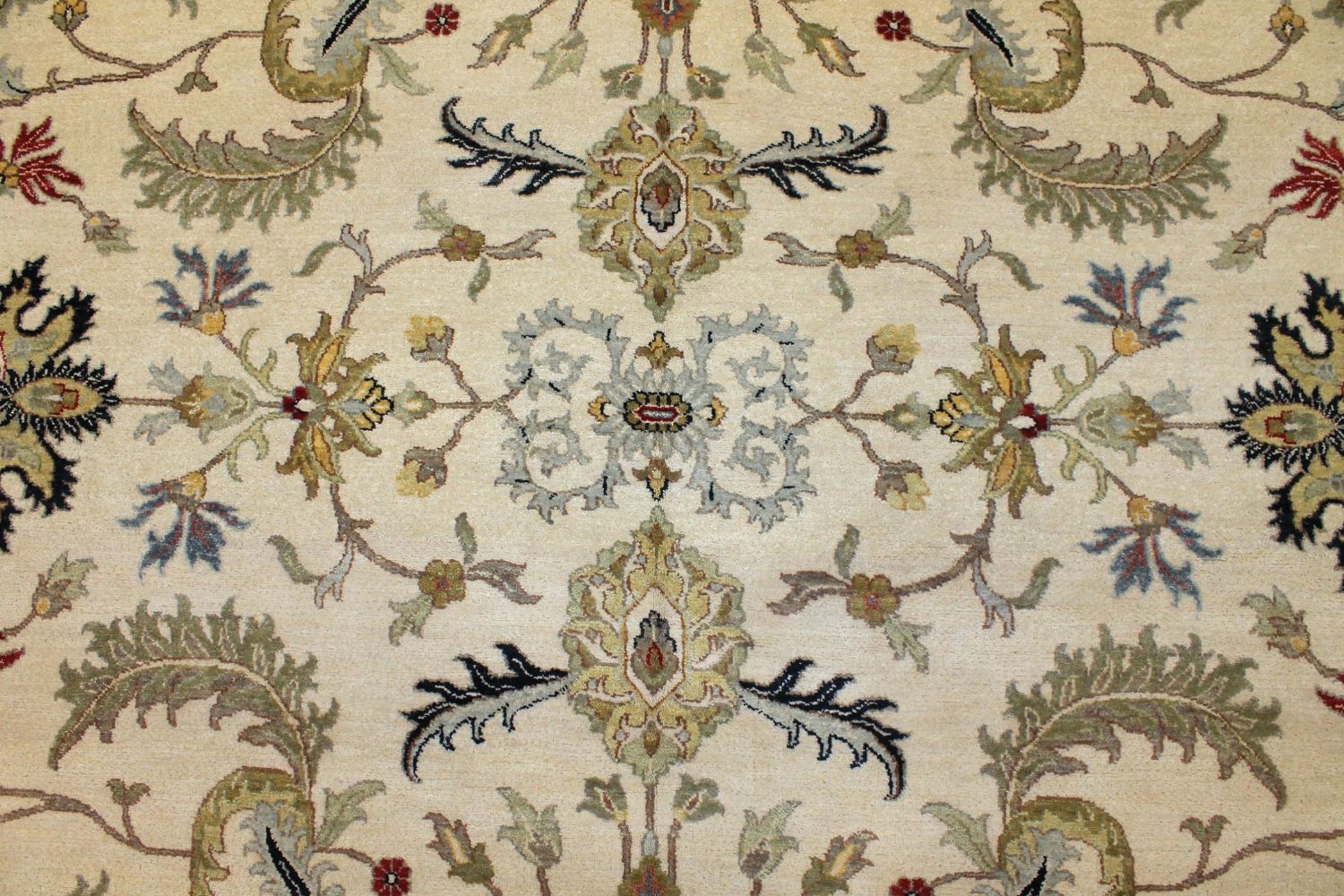OVERSIZE Traditional Hand Knotted Wool Area Rug - MR030671