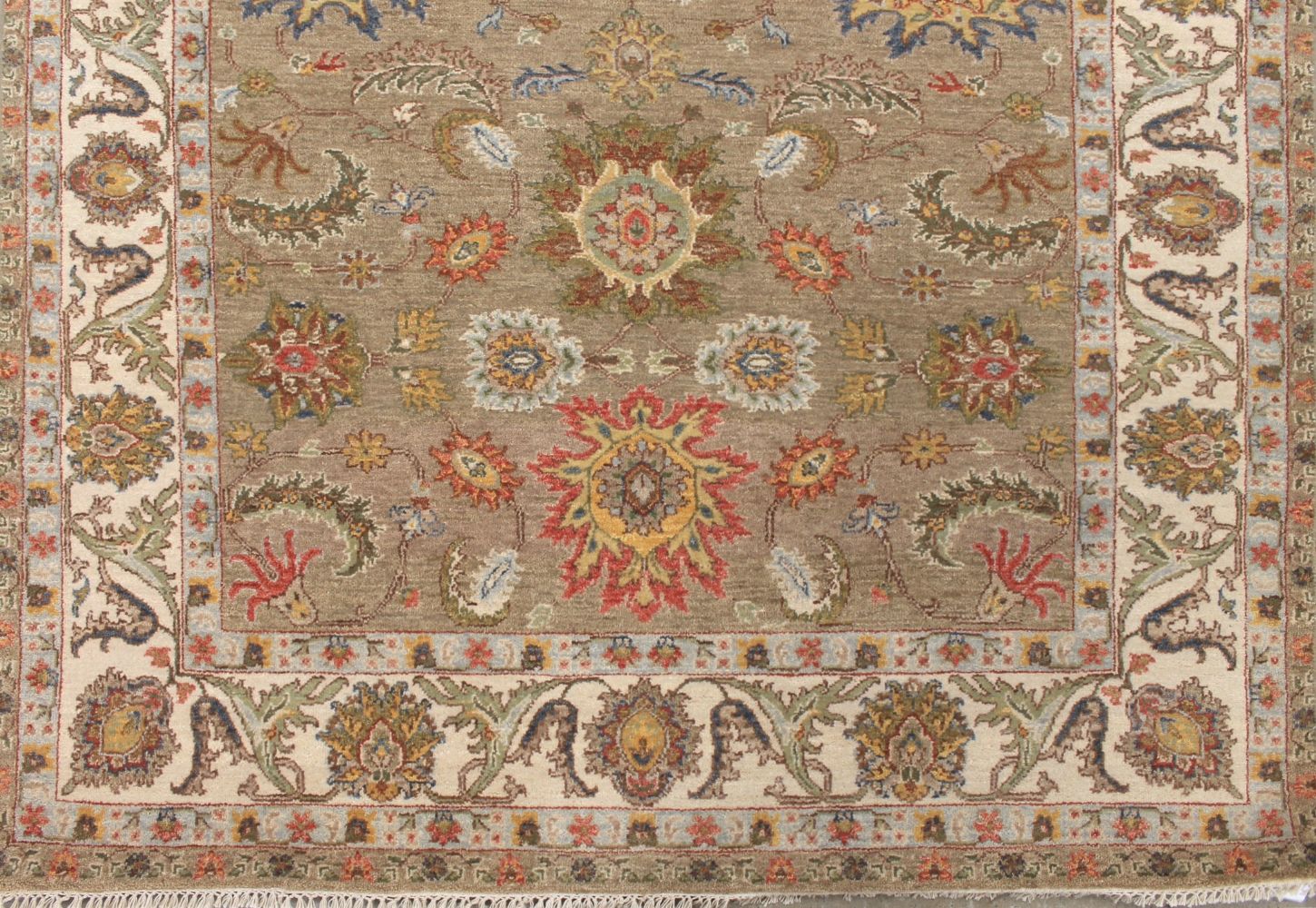 5x7/8 Traditional Hand Knotted Wool Area Rug - MR030679