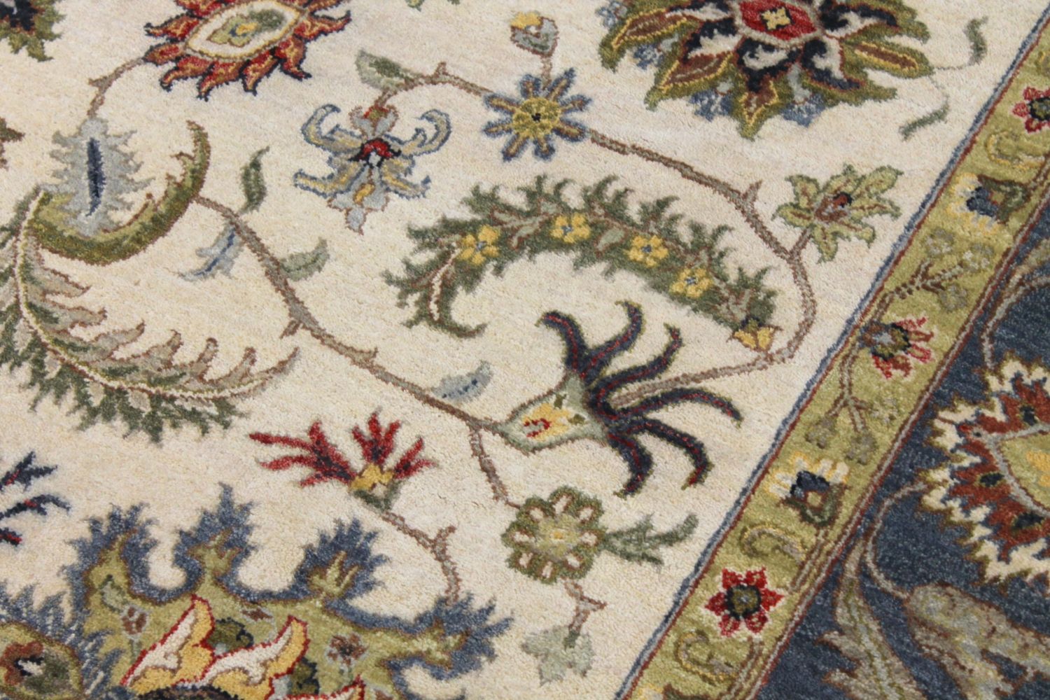 8x10 Traditional Hand Knotted Wool Area Rug - MR030688