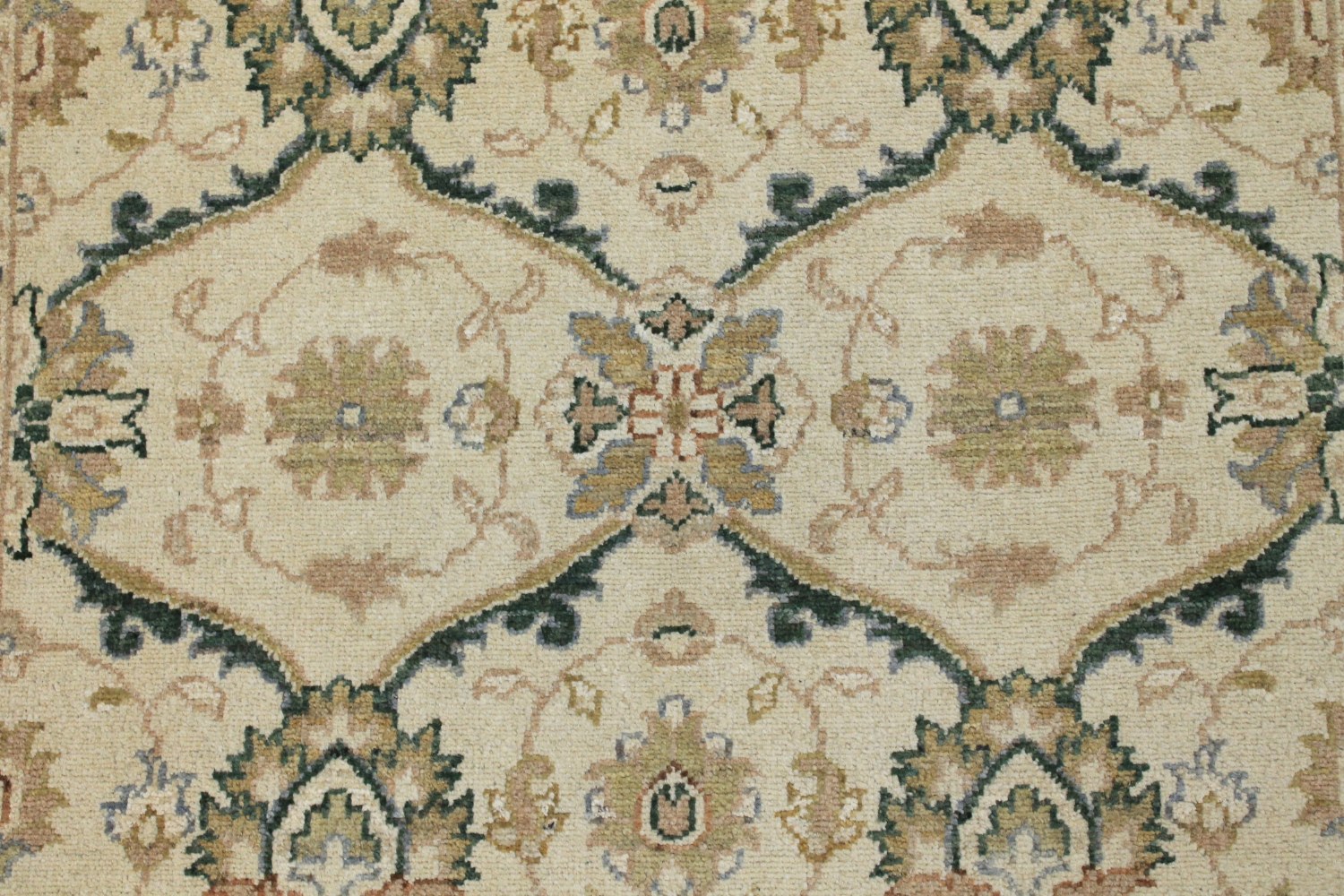4x6 Peshawar Hand Knotted Wool Area Rug - MR12389
