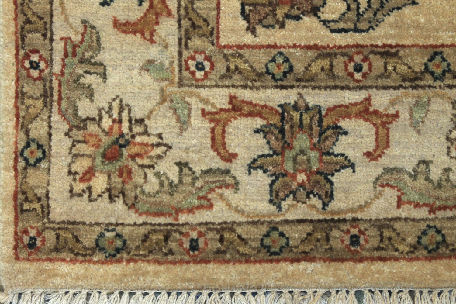 4x6 Traditional Hand Knotted Wool Area Rug - MR14708