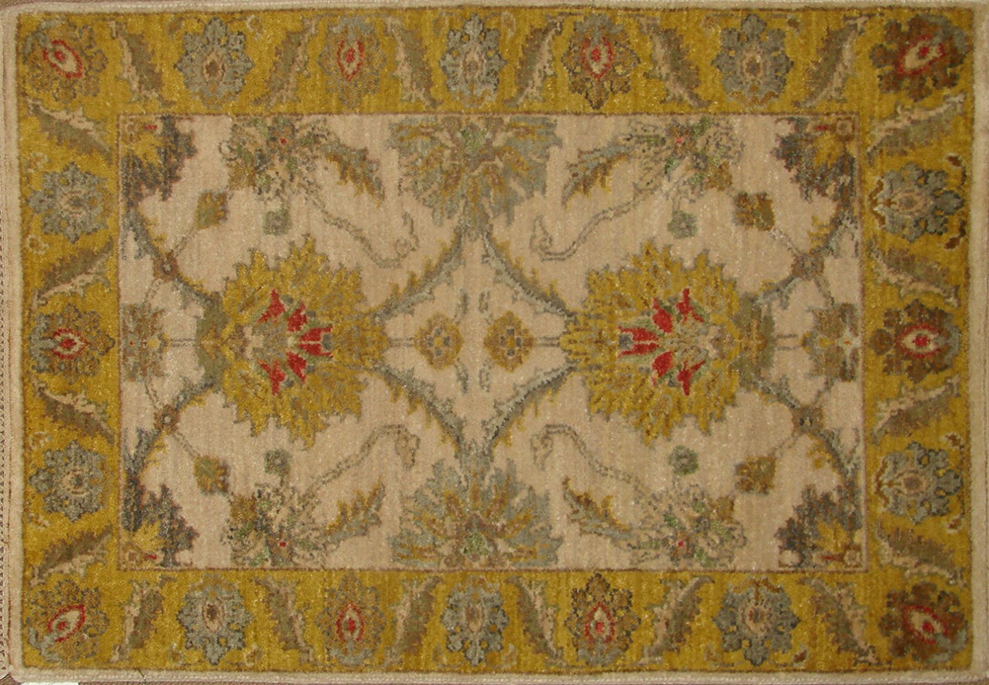 2X3 Traditional Hand Knotted Wool Area Rug - MR18681