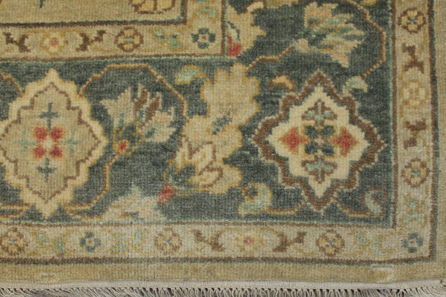 6x9 Traditional Hand Knotted Wool Area Rug - MR19915